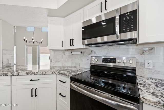 17229 N ZUNI Trail, Surprise, AZ 85374