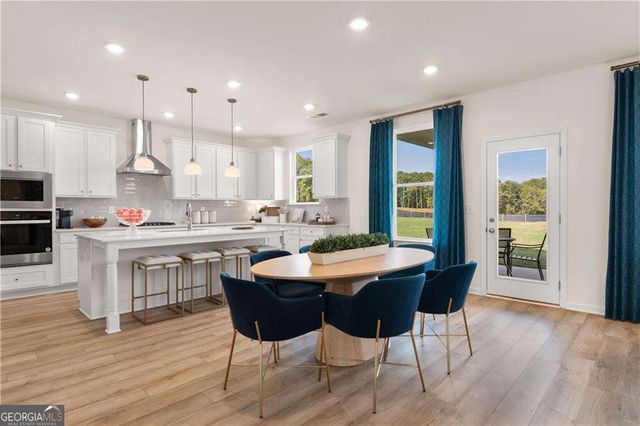 199 Homesite Abbotts Crossing Circle, Conyers, GA 30094