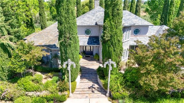 6136 E South Bear Creek, Merced, CA 95340