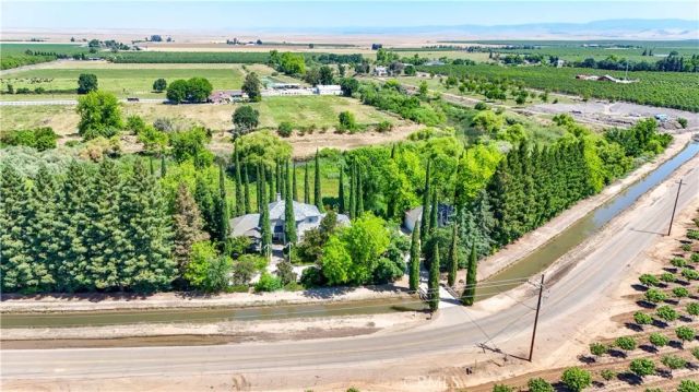 6136 E South Bear Creek, Merced, CA 95340