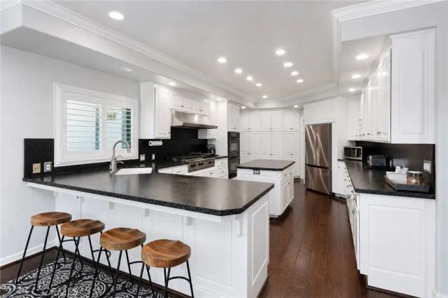 6136 E South Bear Creek, Merced, CA 95340