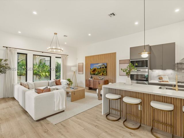 3439 N Brookfield Cir N 3439, Hollywood, FL 33312
