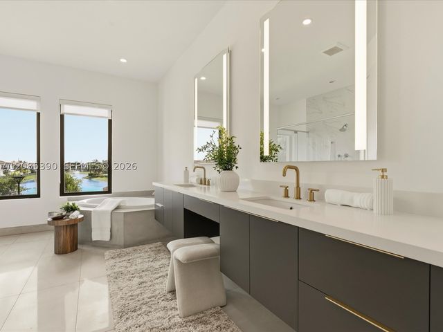 3439 N Brookfield Cir N 3439, Hollywood, FL 33312