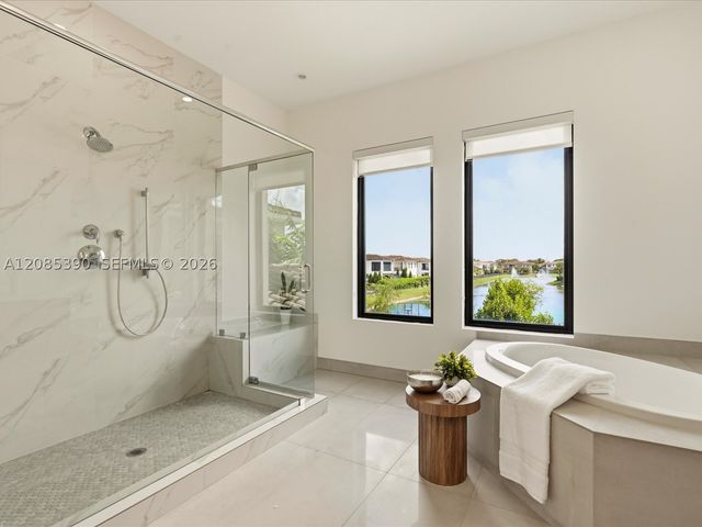 3439 N Brookfield Cir N 3439, Hollywood, FL 33312