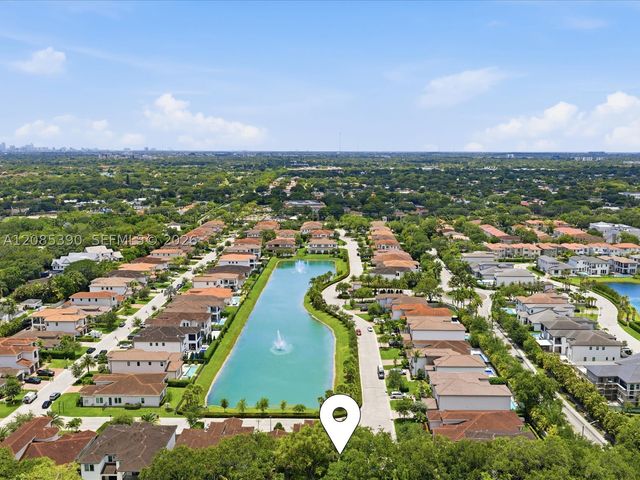 3439 N Brookfield Cir N 3439, Hollywood, FL 33312