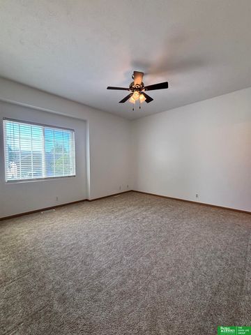 15110 Camden Avenue, Omaha, NE 68116