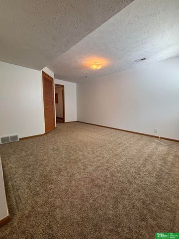 15110 Camden Avenue, Omaha, NE 68116