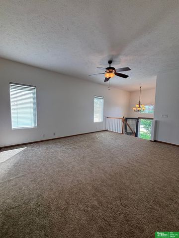 15110 Camden Avenue, Omaha, NE 68116