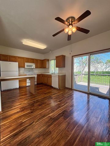 15110 Camden Avenue, Omaha, NE 68116