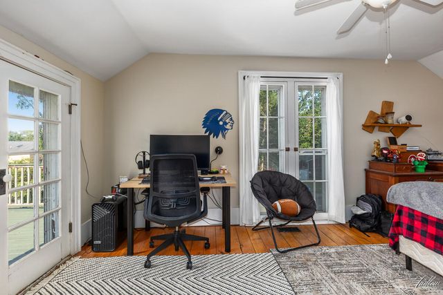 34 S Spring Street, Douglas, MI 49406