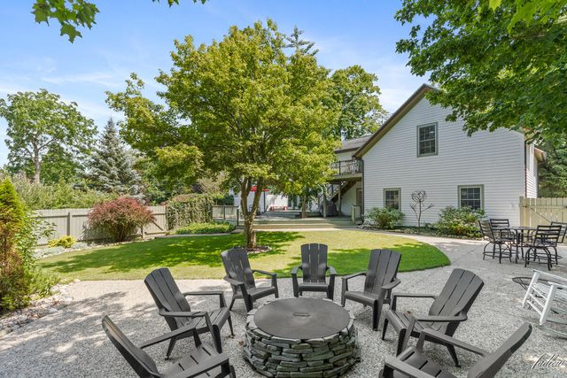 34 S Spring Street, Douglas, MI 49406