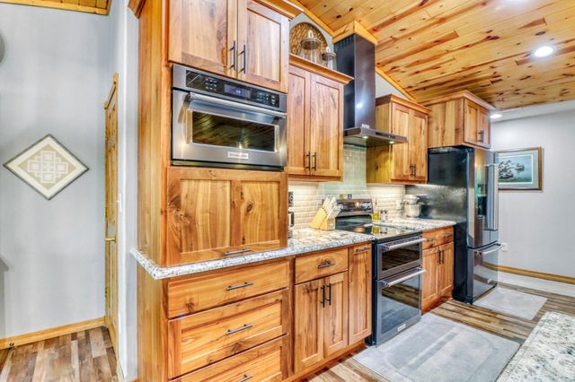 37895 SW Height Of Land Drive, Rochert, MN 56578