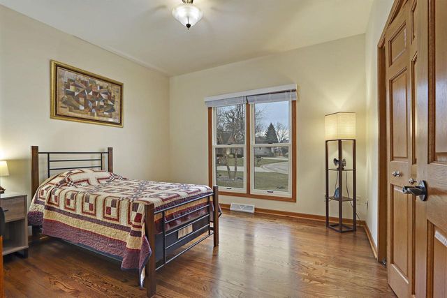 1138 Tall Oak COURT, Mount Pleasant, WI 53406