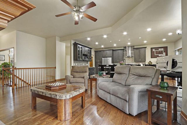 1138 Tall Oak COURT, Mount Pleasant, WI 53406