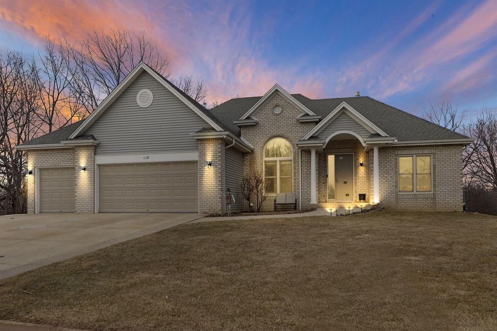 1138 Tall Oak COURT, Mount Pleasant, WI 53406