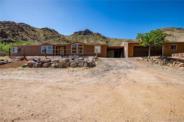 114 W Vock Canyon Road, Kingman, AZ 86409