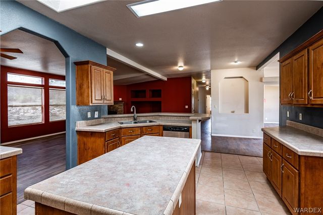 114 W Vock Canyon Road, Kingman, AZ 86409