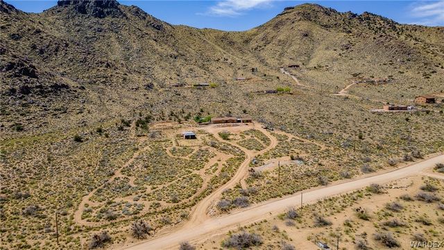 114 W Vock Canyon Road, Kingman, AZ 86409
