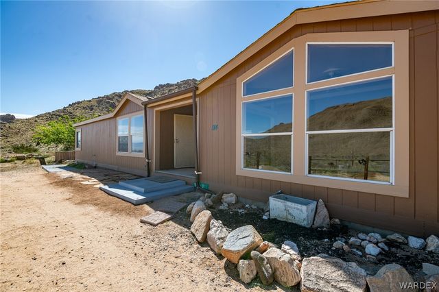 114 W Vock Canyon Road, Kingman, AZ 86409