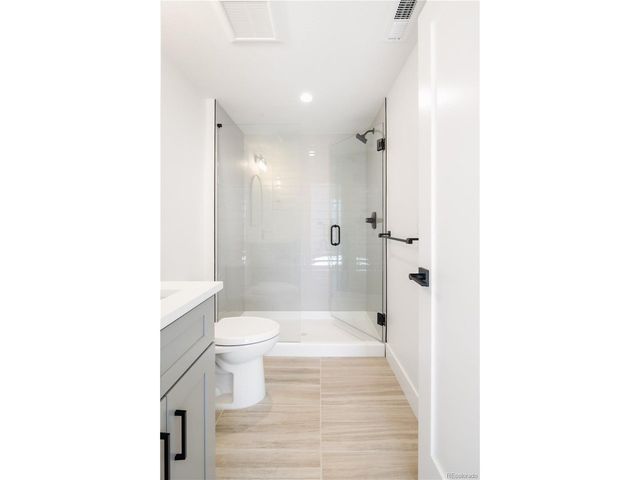 4650 W 9th Ave, Denver, CO 80204