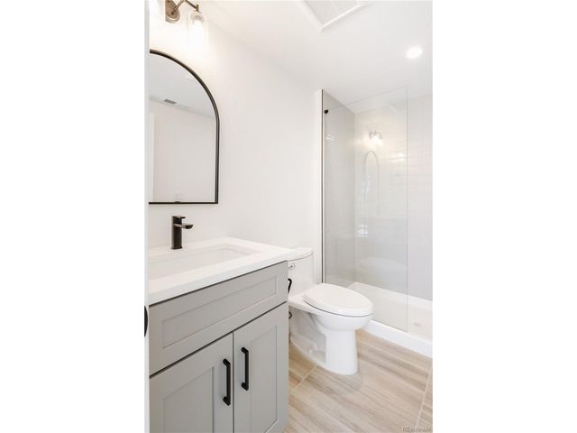 4650 W 9th Ave, Denver, CO 80204