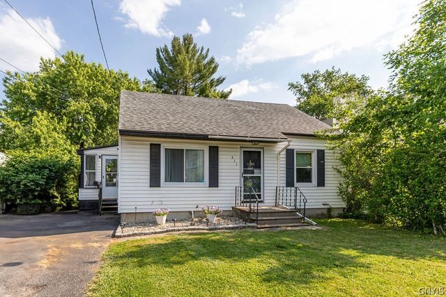 311 Garden City Drive, Salina, NY 13211