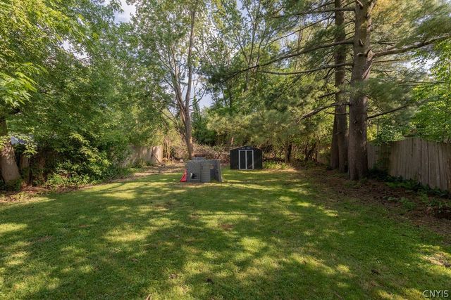311 Garden City Drive, Salina, NY 13211