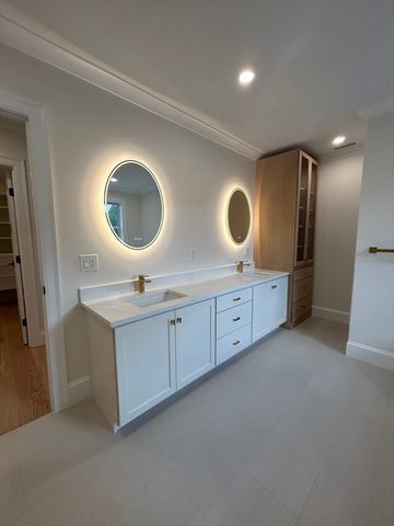 12 Cranberry Meadow Way, North Reading, MA 01864