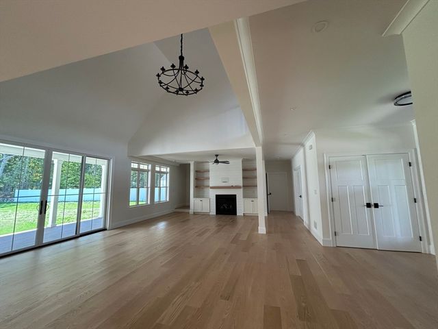 12 Cranberry Meadow Way, North Reading, MA 01864