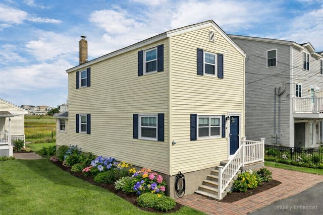 10 Liberty Street, Salisbury, MA 01952