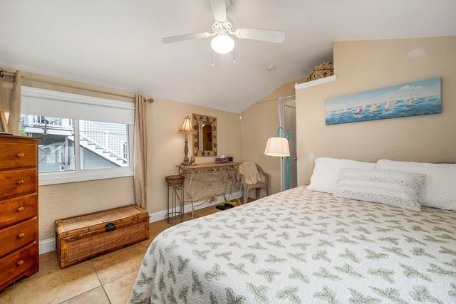 10 Liberty Street, Salisbury, MA 01952