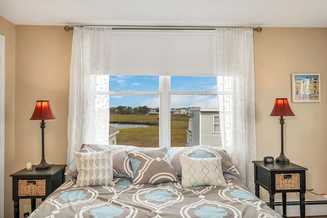 10 Liberty Street, Salisbury, MA 01952