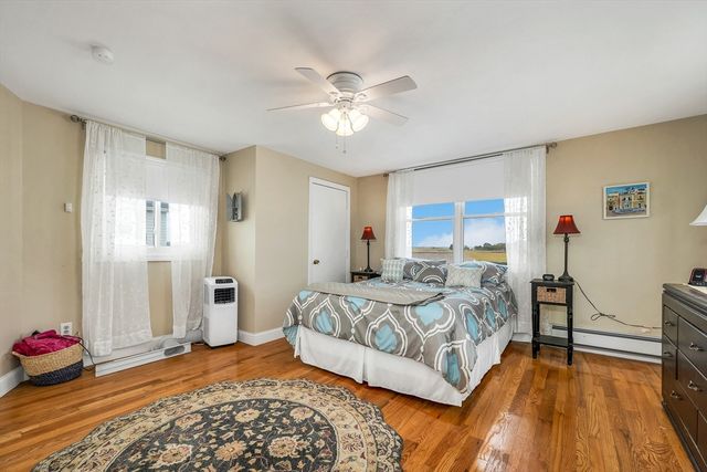 10 Liberty Street, Salisbury, MA 01952