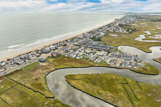 10 Liberty Street, Salisbury, MA 01952