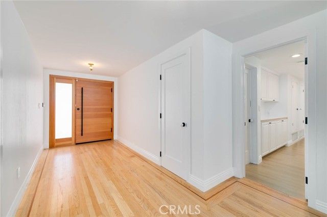 4676 Arriba Drive, Tarzana (los Angeles), CA 91356