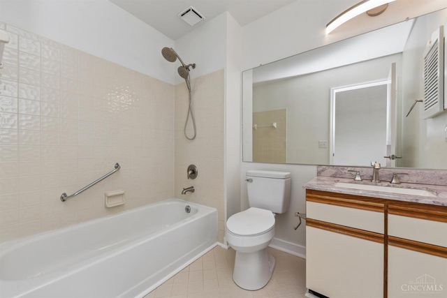 732 Stoneharbor Lane, Hamilton Twp, OH 45039