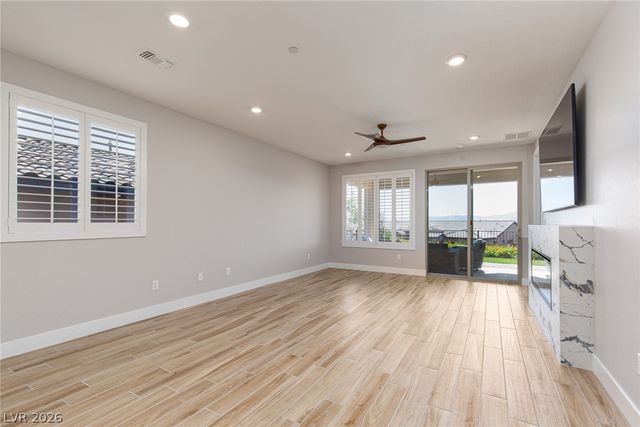 92 Stone Bluff Lane, Henderson, NV 89011
