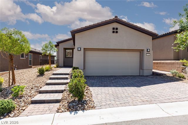 92 Stone Bluff Lane, Henderson, NV 89011