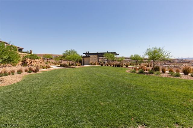 92 Stone Bluff Lane, Henderson, NV 89011