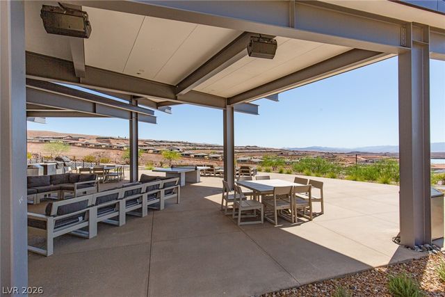 92 Stone Bluff Lane, Henderson, NV 89011