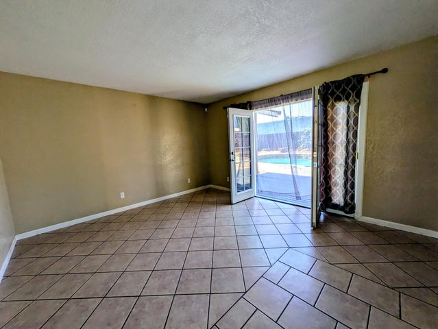 3361 Vanderbilt Ave, Turlock, CA 95382