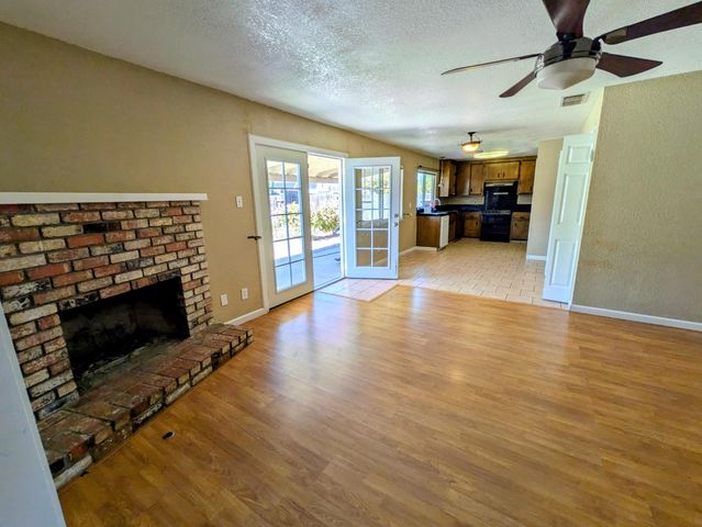 3361 Vanderbilt Ave, Turlock, CA 95382