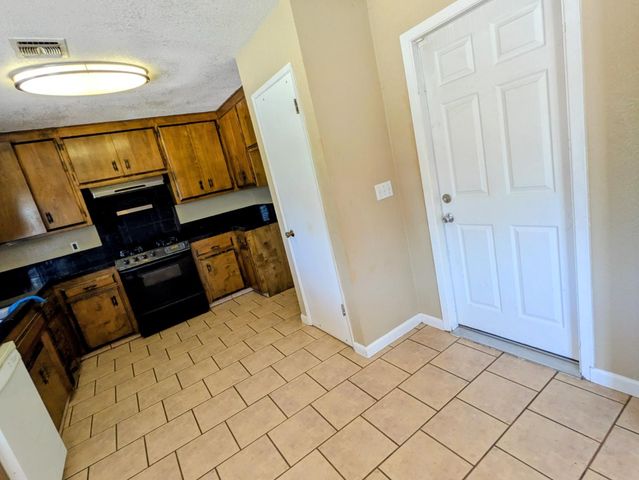 3361 Vanderbilt Ave, Turlock, CA 95382