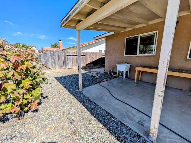 3361 Vanderbilt Ave, Turlock, CA 95382