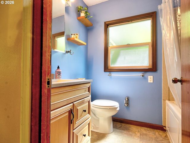 3801 Sw PLUM St, Portland, OR 97219