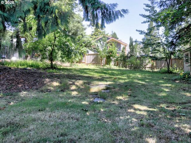 3801 Sw PLUM St, Portland, OR 97219