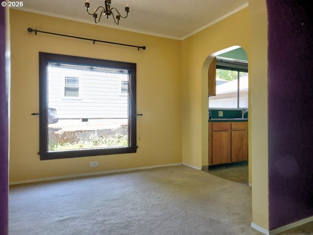 3801 Sw PLUM St, Portland, OR 97219