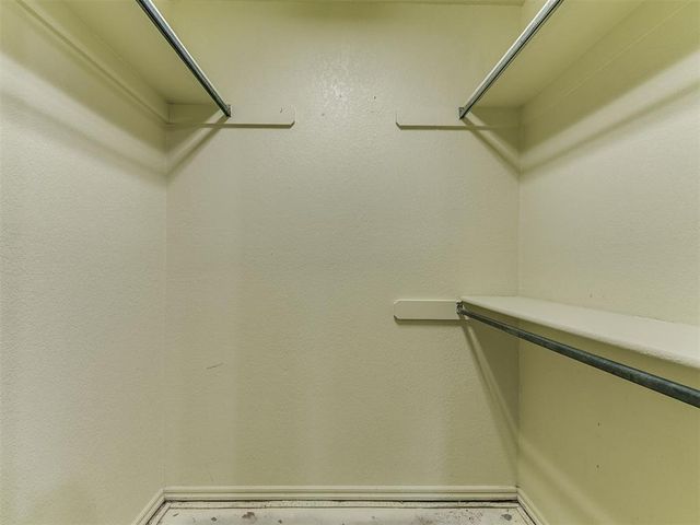 2418 Countrywood Lane, Edmond, OK 73012