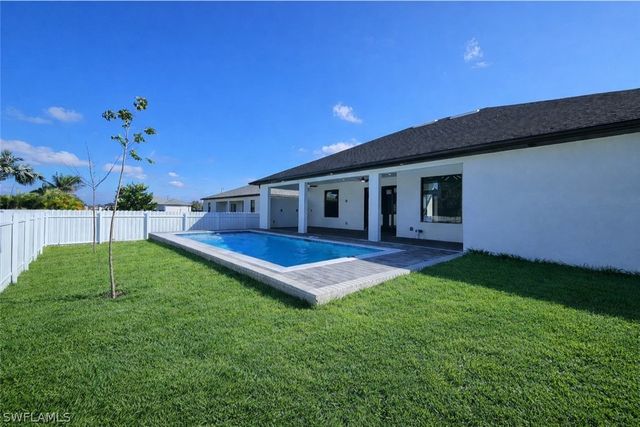 2853 NW 3rd ST, Cape Coral, FL 33993