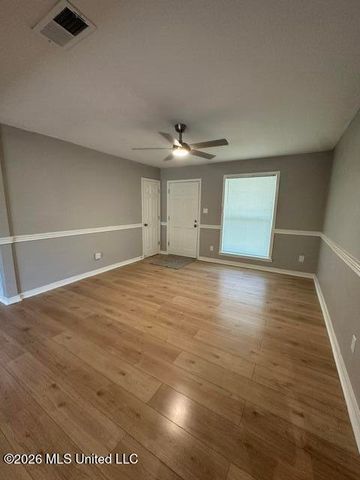 2482 Napoleon Avenue, Pearl, MS 39208